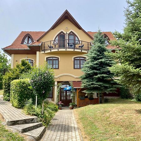 Katalin App. Zalagyoengye Apartment Zalakaros Ngoại thất bức ảnh