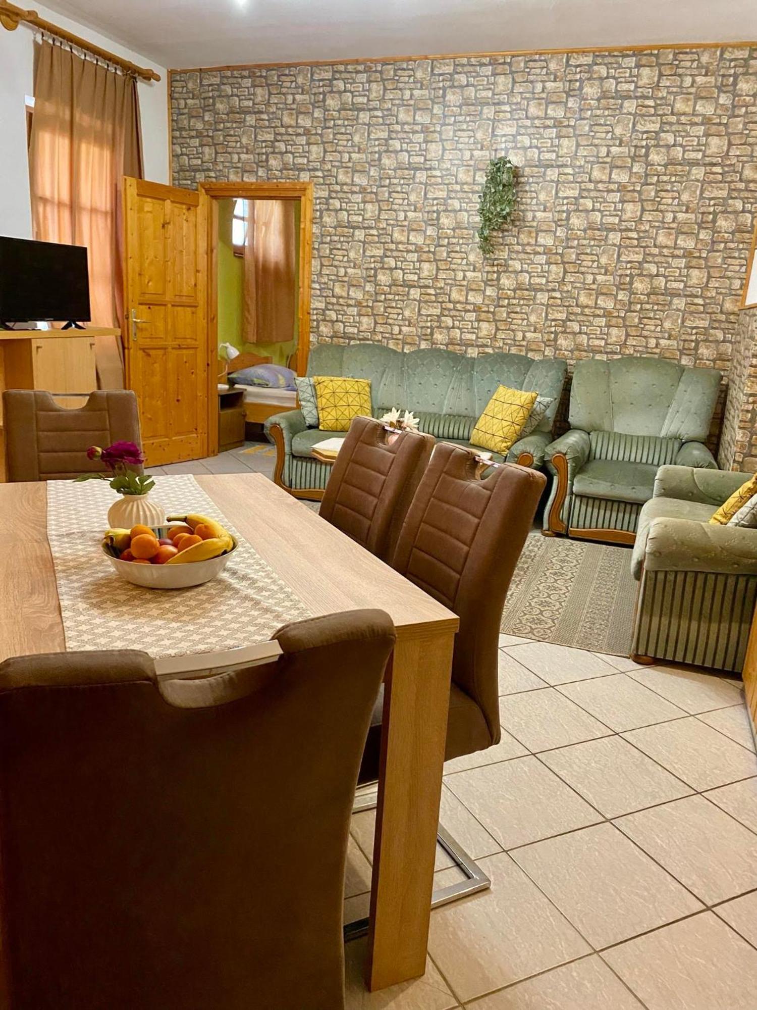 Katalin App. Zalagyoengye Apartment Zalakaros Ngoại thất bức ảnh