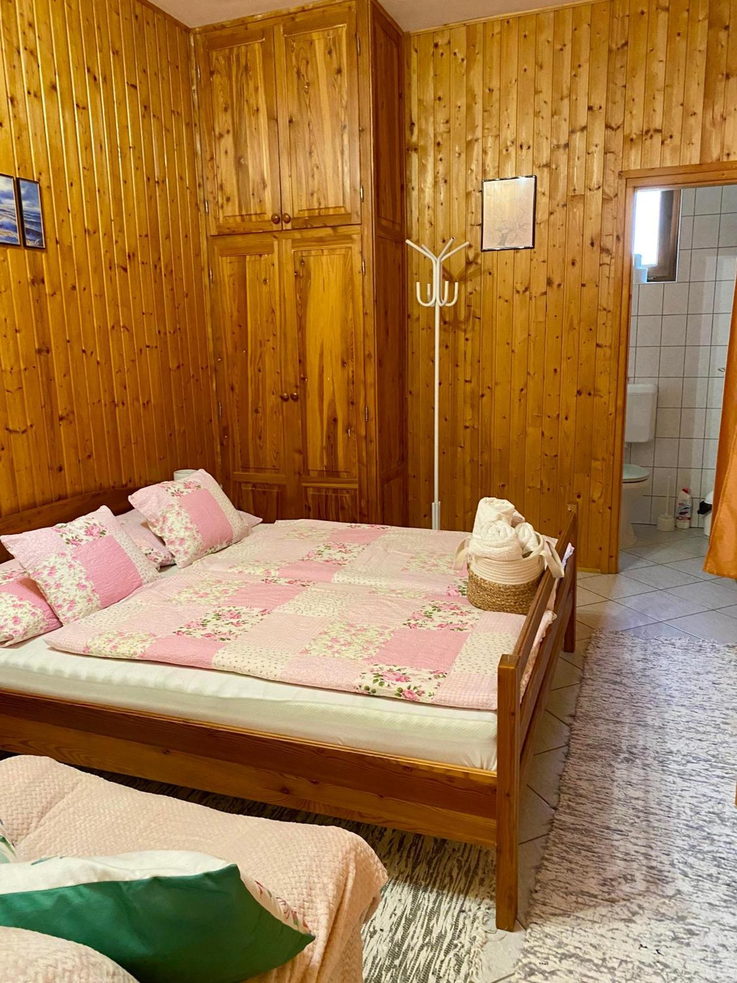 Katalin App. Zalagyoengye Apartment Zalakaros Ngoại thất bức ảnh